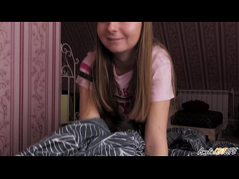 ❤️ Blondina îi suge adânc prietenei ei și primește spermă în gură ❤❌  at us ❌️